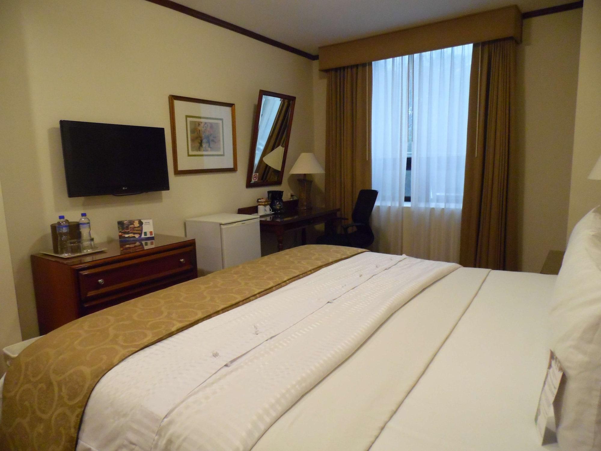 Best Western Plus Hotel Stofella Guatemala City ภายนอก รูปภาพ